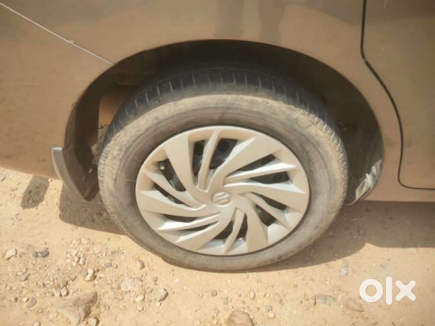 Maruti Suzuki Ertiga 1.5 Vxi, 2021, Petrol