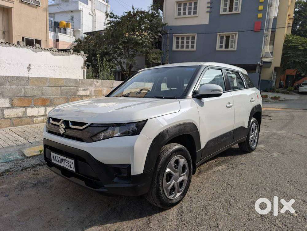 Maruti Suzuki Brezza 1.5 Vxi Smart Hybrid, 2023, Petrol