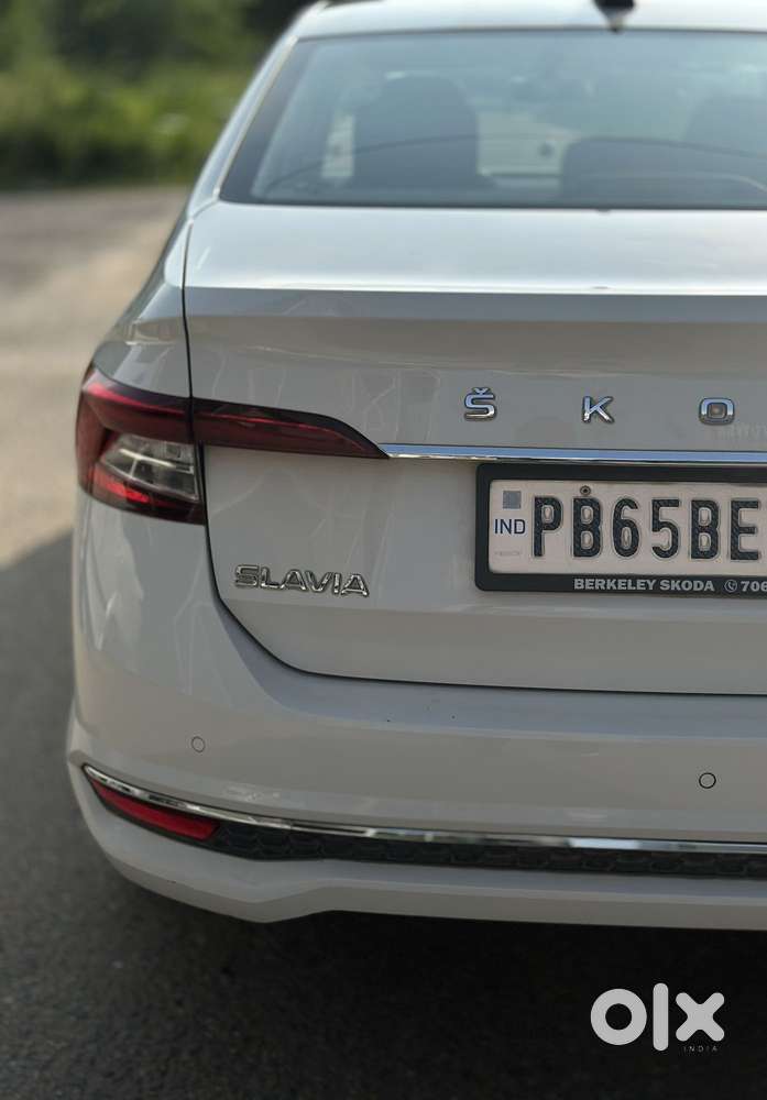 Skoda Slavia, 2023, Petrol