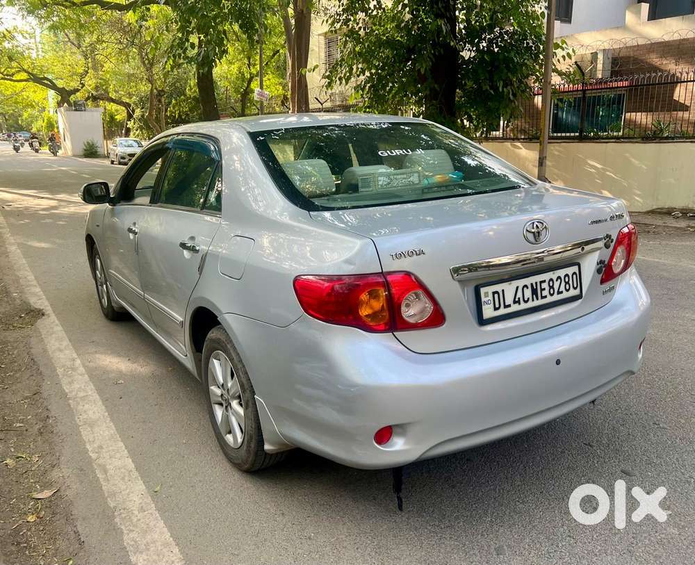 Toyota Corolla Altis 1.8 J, 2011, Petrol