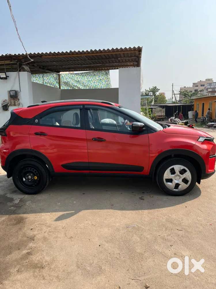 Tata Nexon 2024 Petrol 23000 Km Driven, Bharat Number