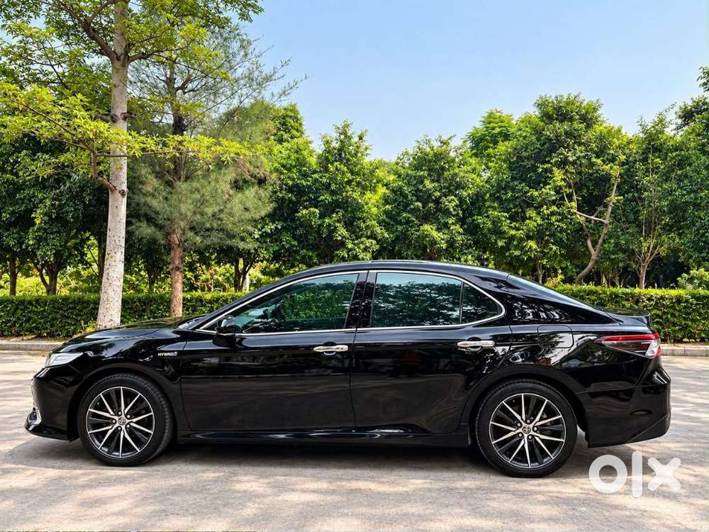 Toyota Camry Hybrid, 2022, Petrol