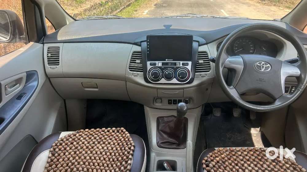 Toyota Innova Hycross 2013 Diesel 245000 Km Driven