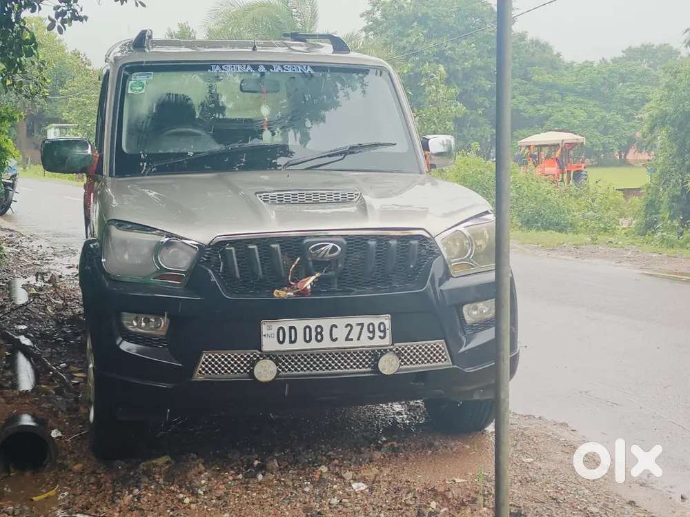 Mahindra Scorpio Diesel 2015 Automatic