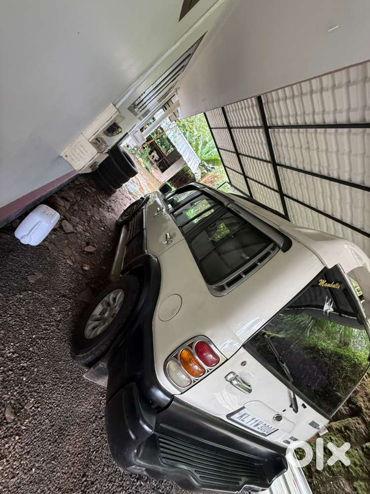 Mahindra Scorpio Classic 2005