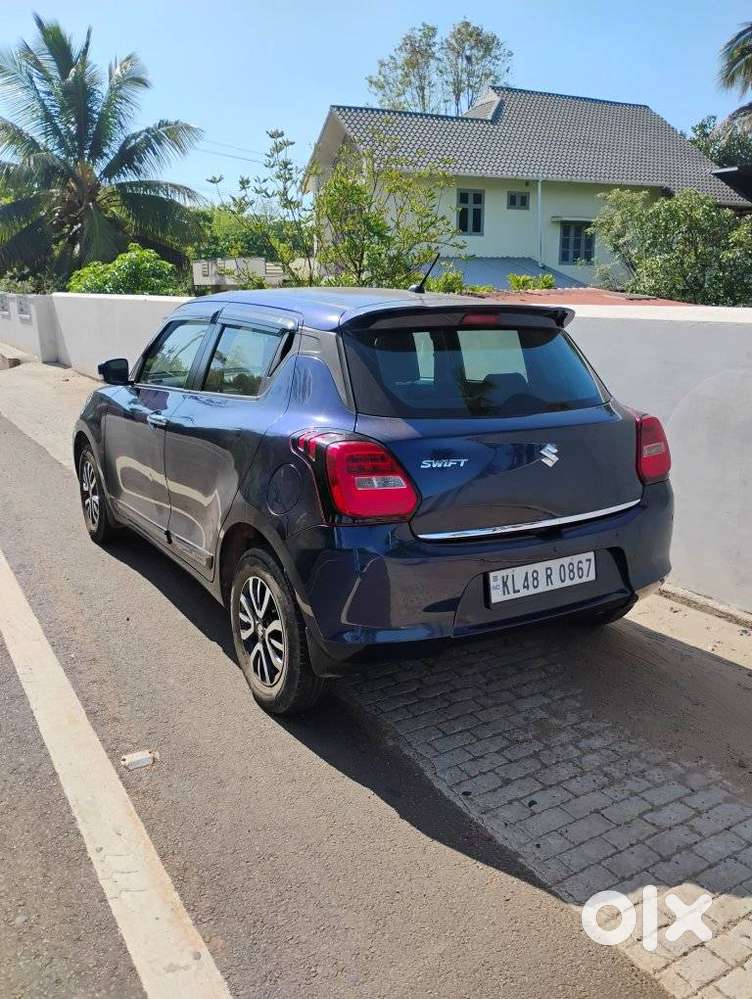 Maruti Suzuki Swift Vxi + Manual, 2021, Petrol