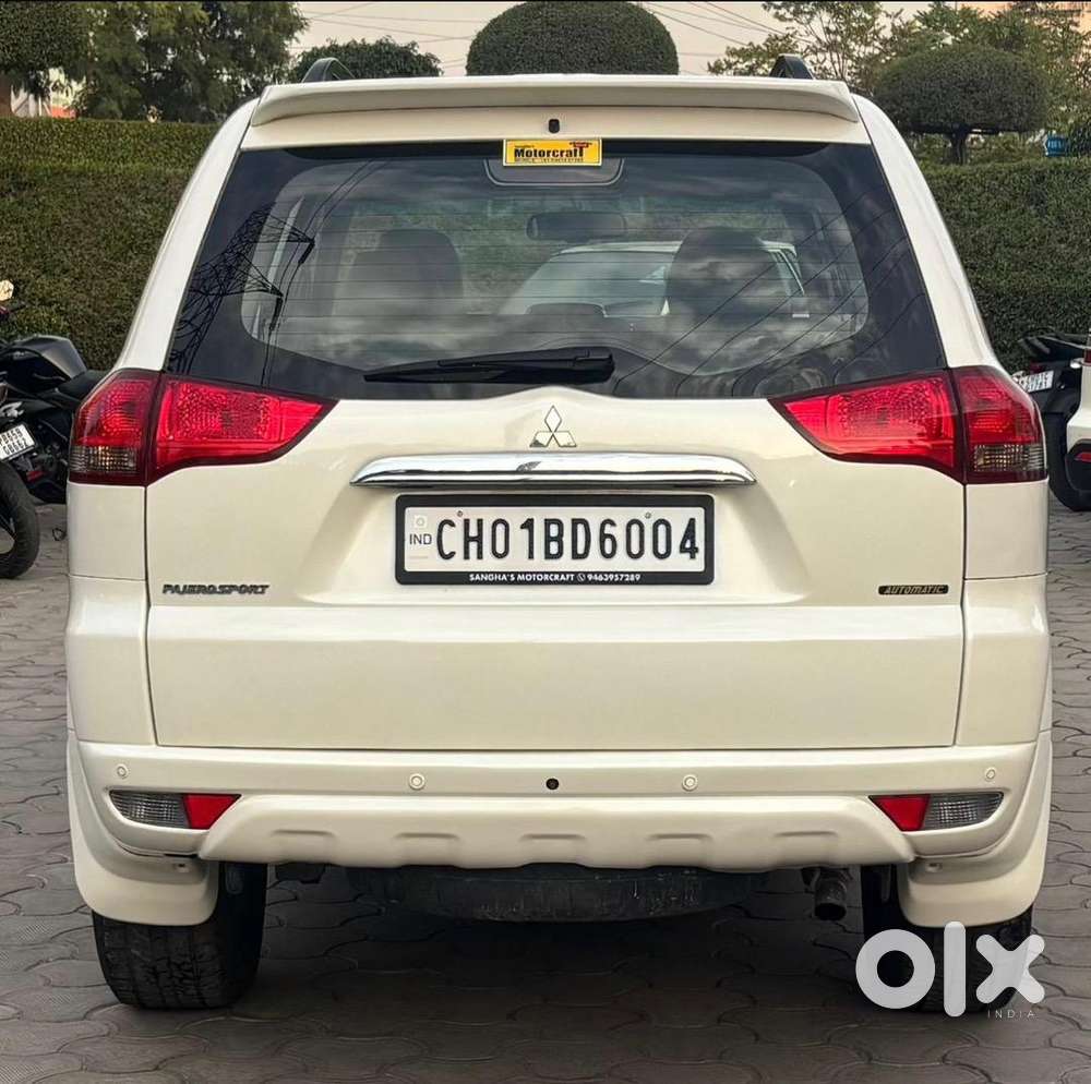 Mitsubishi Pajero Sport 2015 Diesel Well Maintained