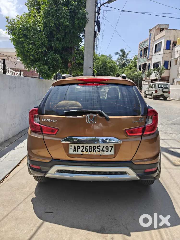 Honda Wr-v 2017 Sunroof Good Condition