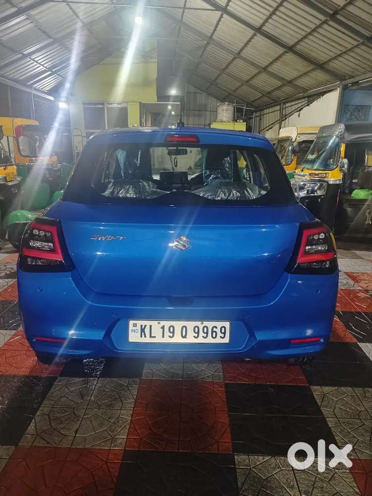 Maruti Suzuki Swift Vxi 2026