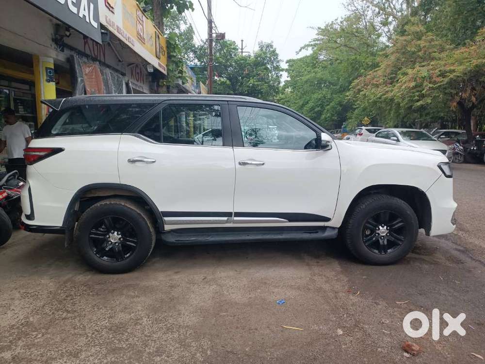 Toyota Fortuner Leader Edition (at), 2025, Diesel