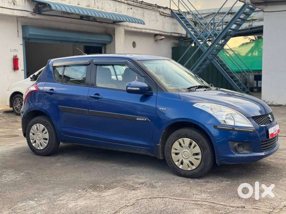 Maruti Suzuki Swift Vxi + Manual, 2013, Petrol