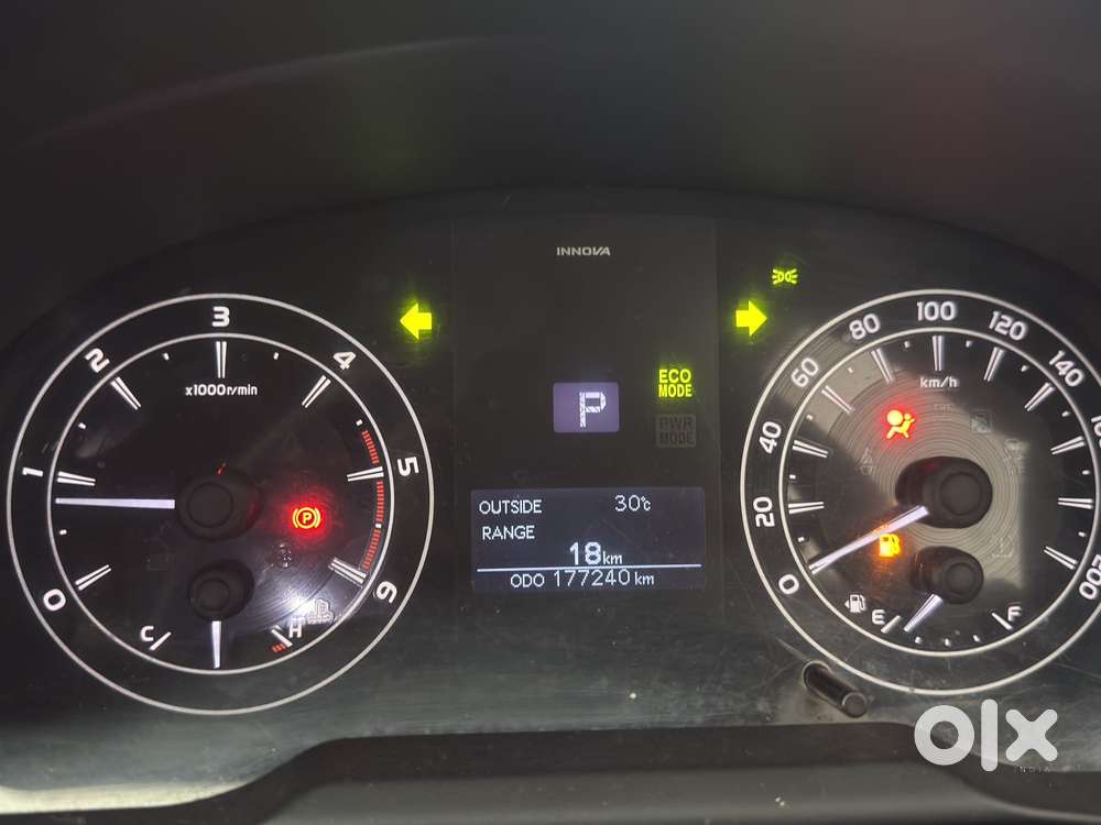 Toyota Innova Crysta 2.8 Gx At 8s, 2016, Diesel