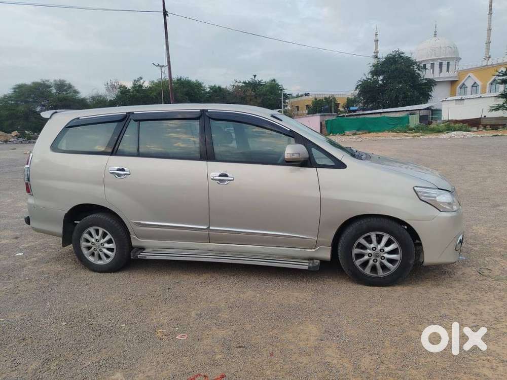 Toyota Innova 2.5 V 8 Str, 2014, Diesel