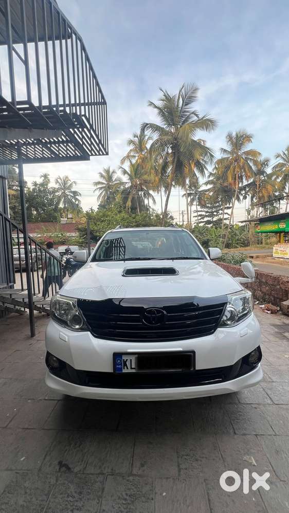 Toyota Fortuner 2012 Diesel 170000 Km Driven