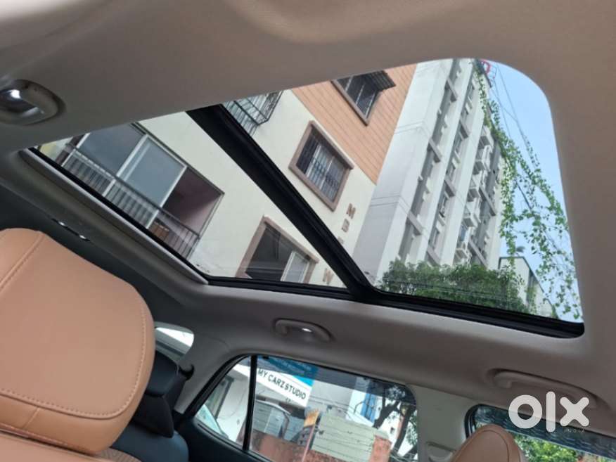 Hyundai Alcazar Platinum, 2025, Petrol