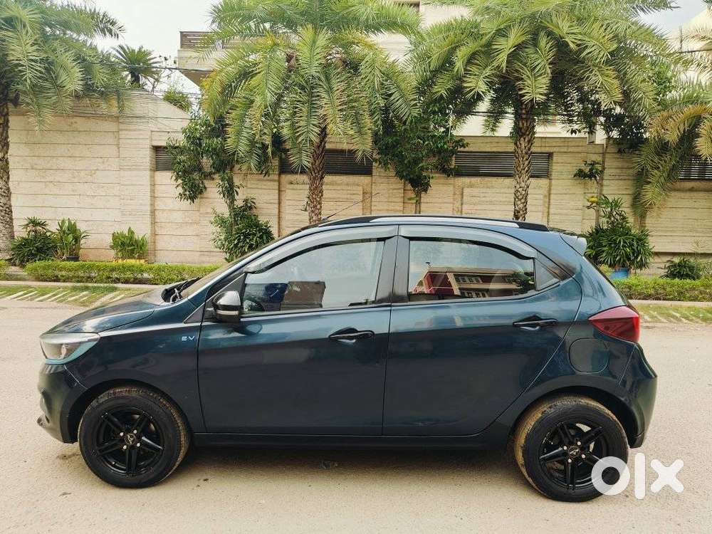Tata Tiago EV XZ Plus Tech Lux LR, 2023, Electric - Photo 2