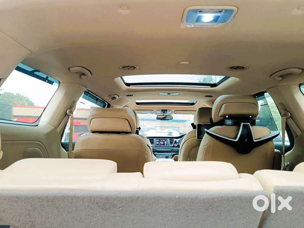Kia Carnival Limousine Plus 7 Str, 2022, Diesel