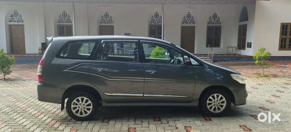 Toyota Innova 2014 Diesel Well Maintained