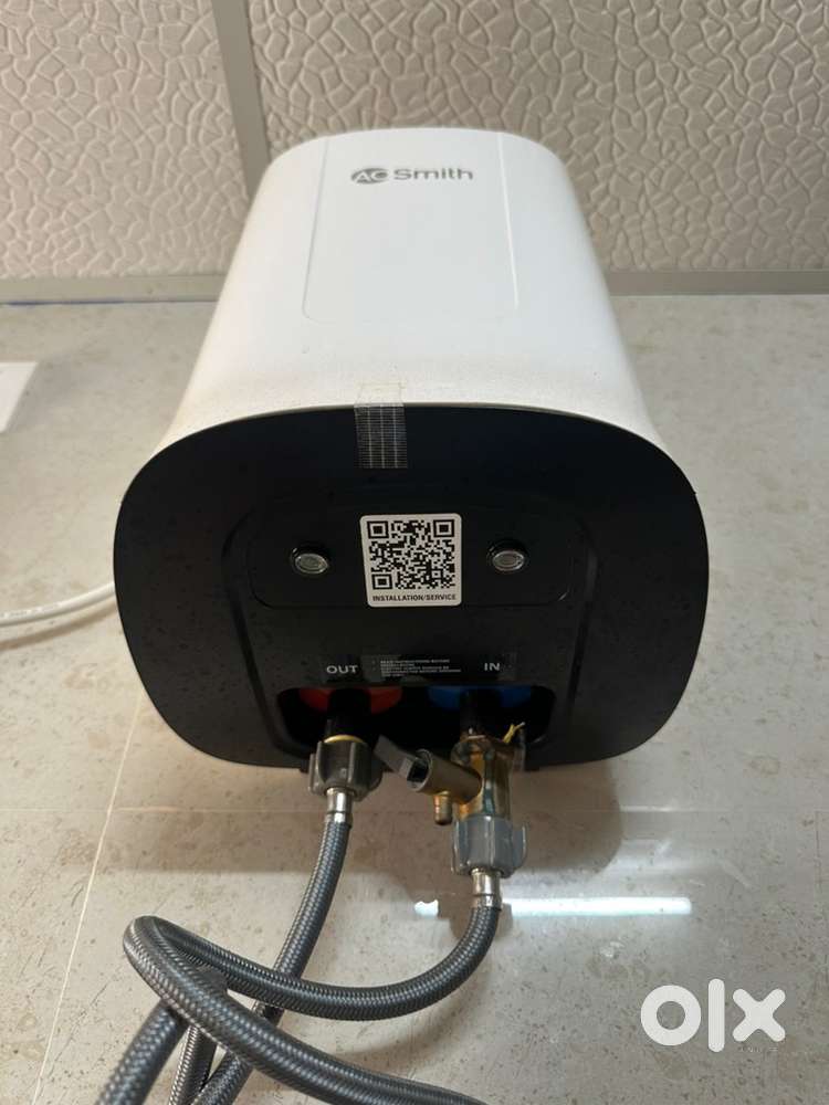 AO Smith MiniBot Instant Water Heater (Geyser)