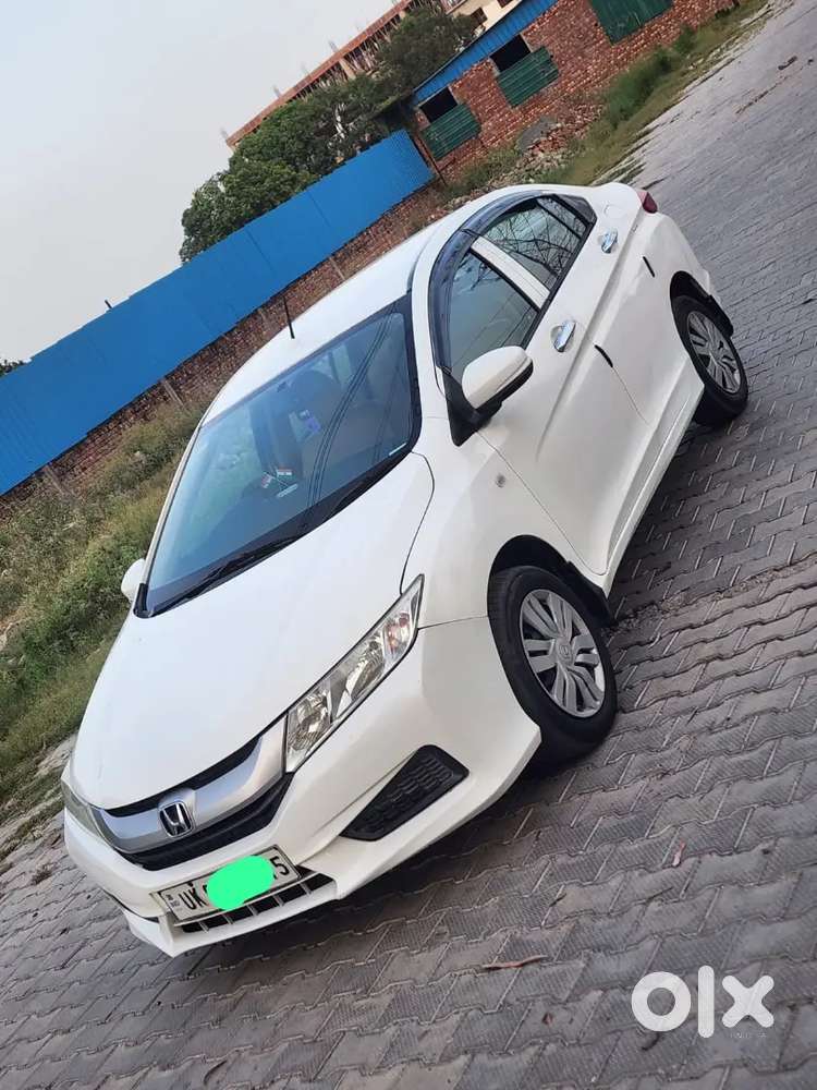 Honda City Diesel 
1st Owner 
Dono Key 
Power Steering 
Power Windows