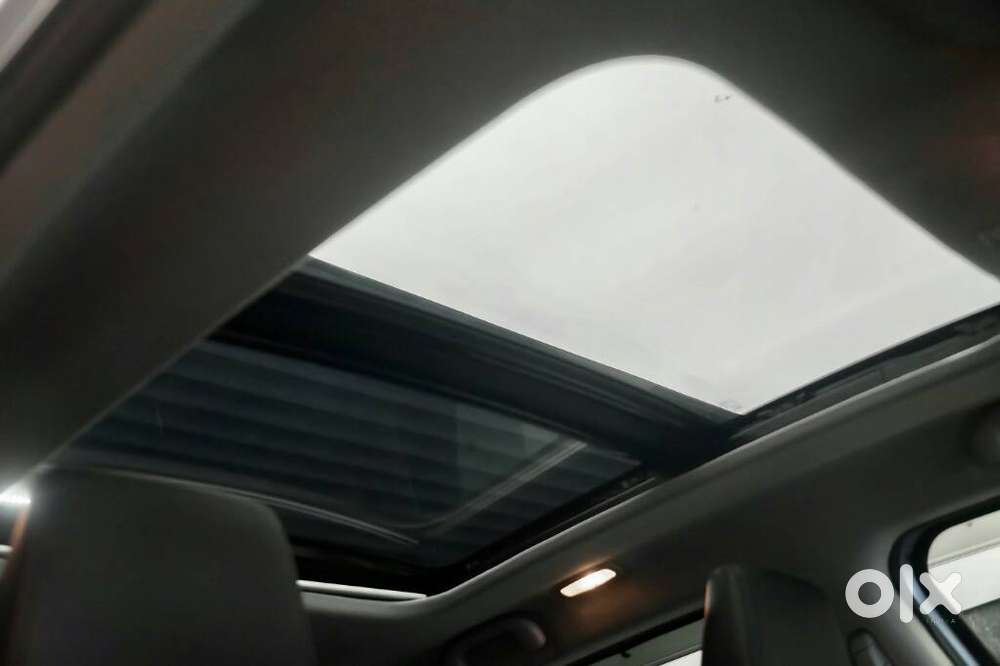 Maruti Suzuki Grand Vitara 1.5 Alpha Plus Intelligent Hybrid Ecvt, 2..