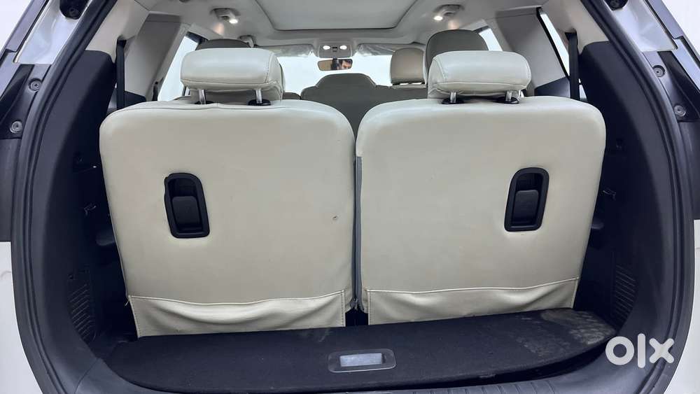 Mahindra Xuv700 2.2 Ax 5 Diesel At 7 Str, 2024, Diesel