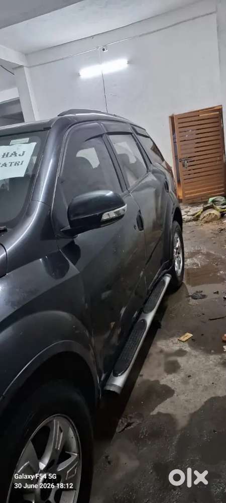 Mahindra Xuv500 W8 2014 Year