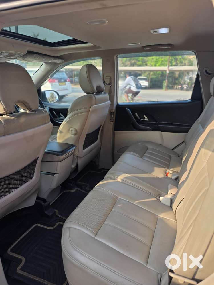 Mahindra Xuv500 W10 At, 2016, Diesel