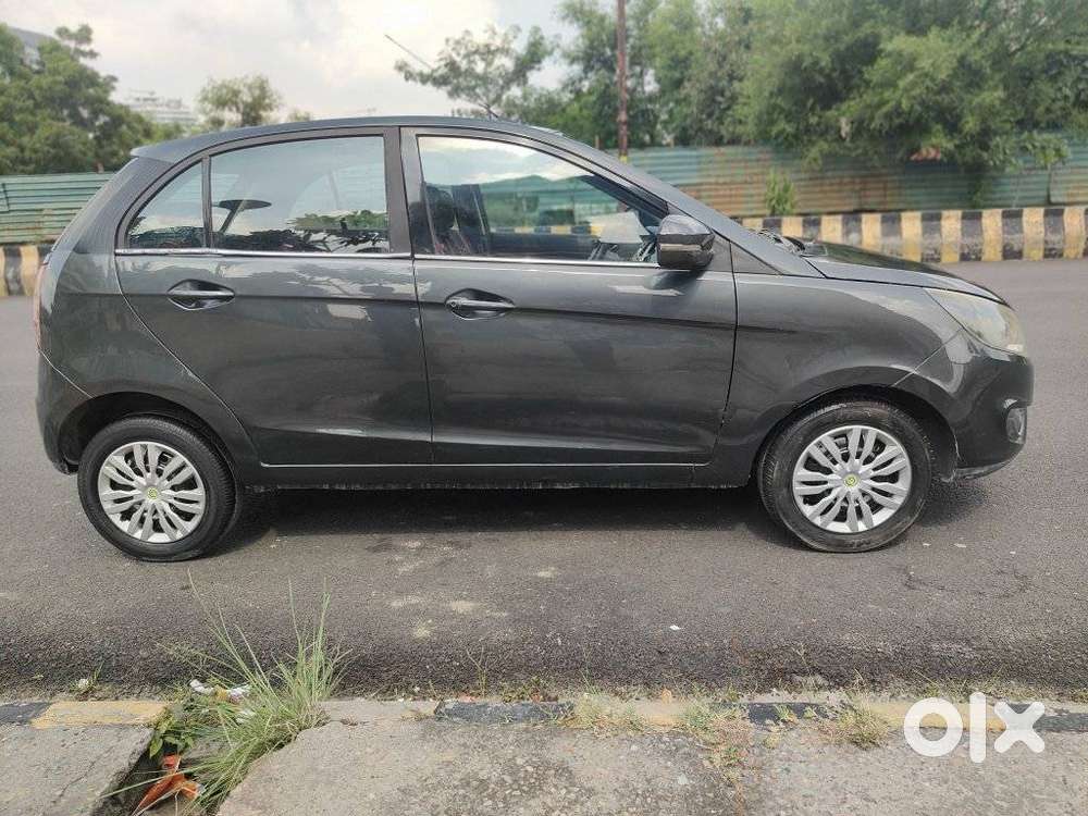 Tata Bolt Revotron Xms, 2015, Petrol