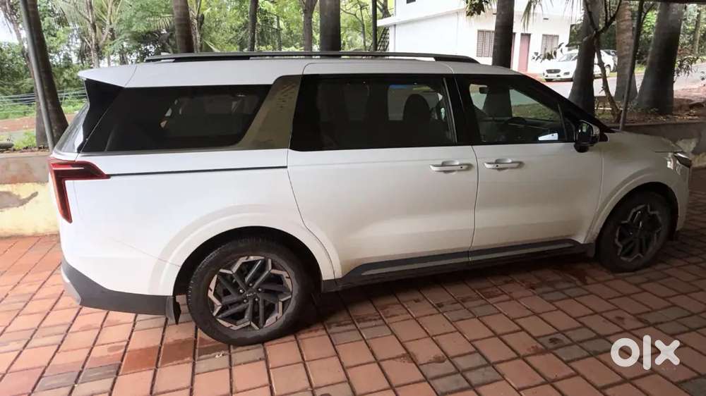 Kia Carnival Limousine 2025