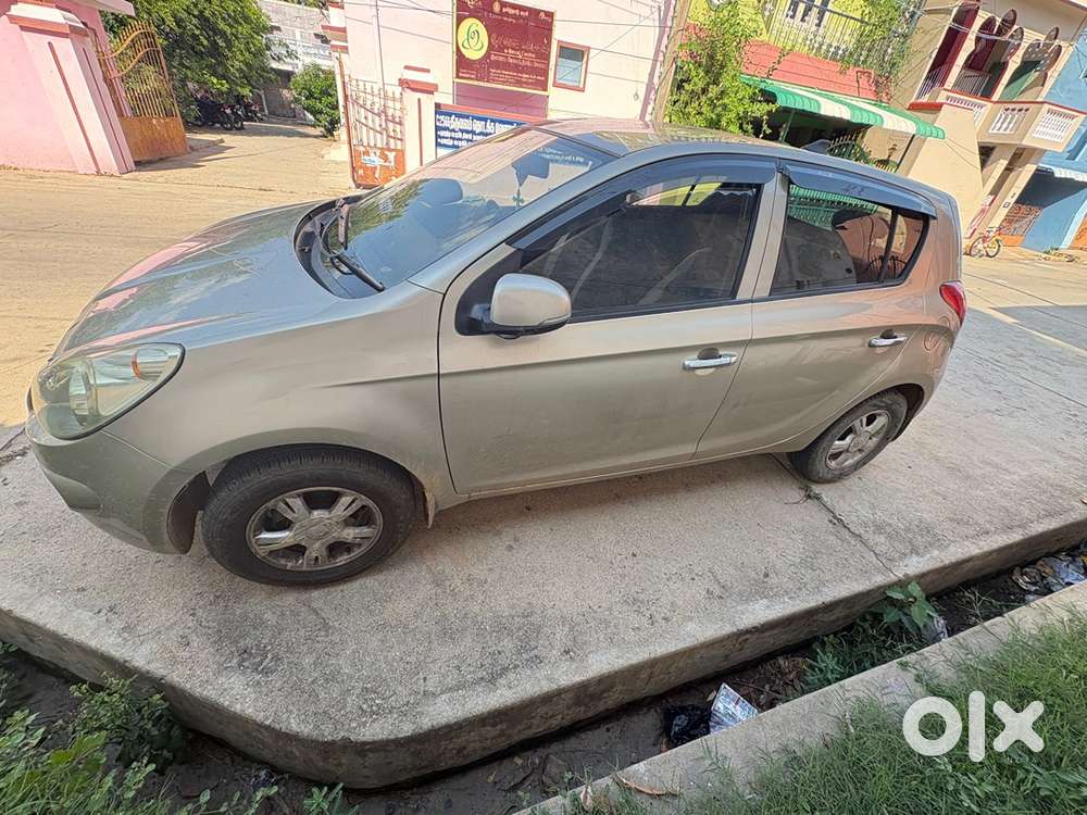 Hyundai I20 Sportz 2010 Car
