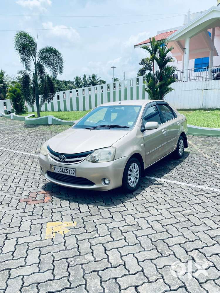 Toyota Etios 2010-2012 G, 2011, Petrol