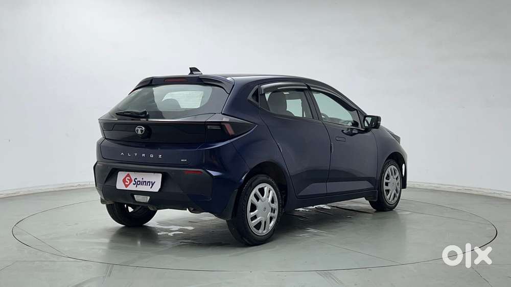 Tata Altroz 1.2 Xza Petrol Dct, 2025, Petrol