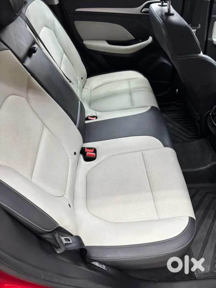 Mg Astor 2023 Petrol 12770 Km Driven