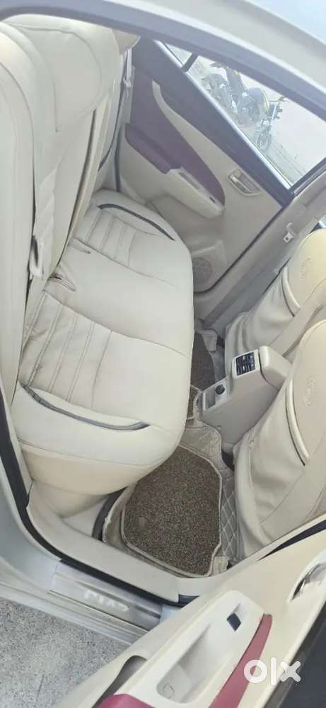 Maruti Suzuki Ciaz Vdi Hybrid Diesel 
Mileage 25+
Running 72789km
Owne
