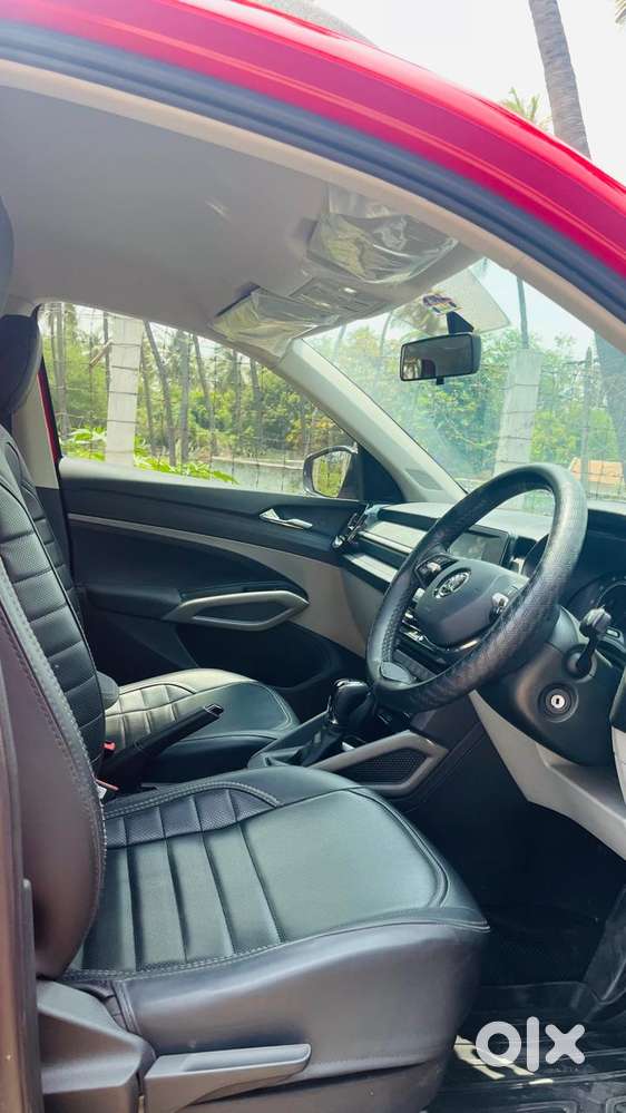 Skoda Kylaq Signature At, 2025, Petrol
