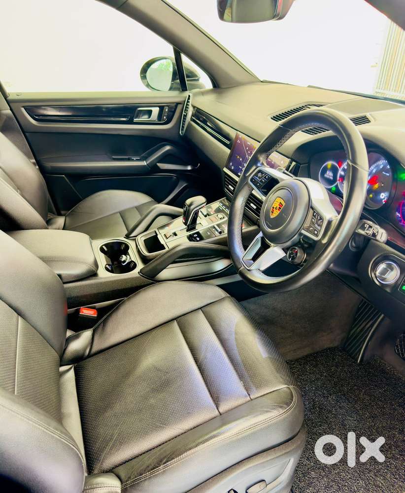 Porsche Cayenne Base, 2023, Petrol