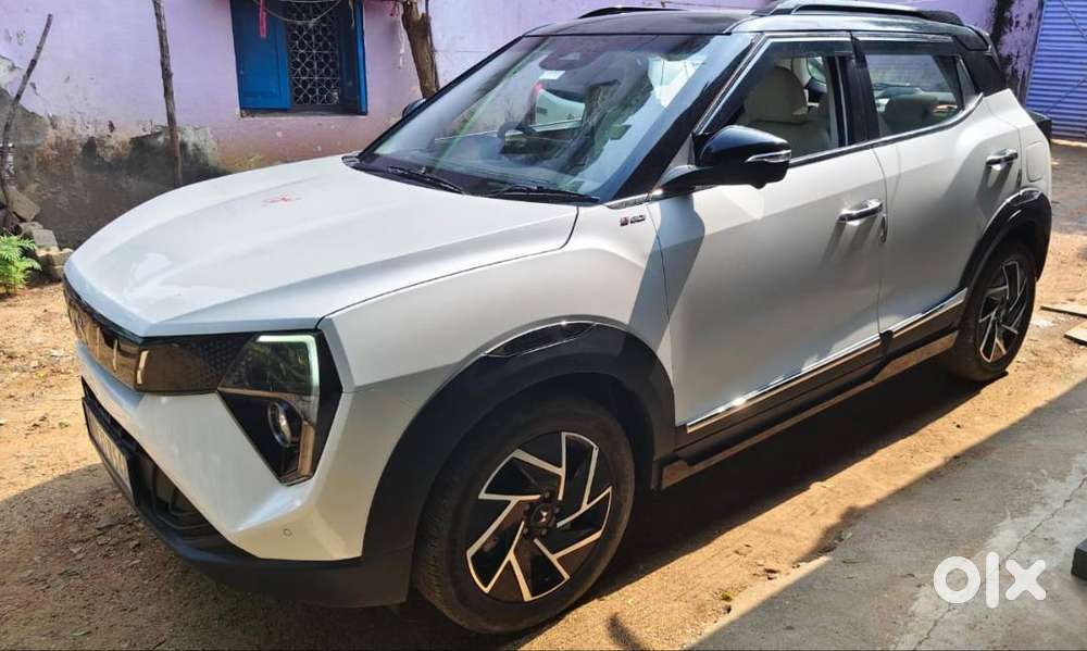 Mahindra Xuv300 2025 Petrol