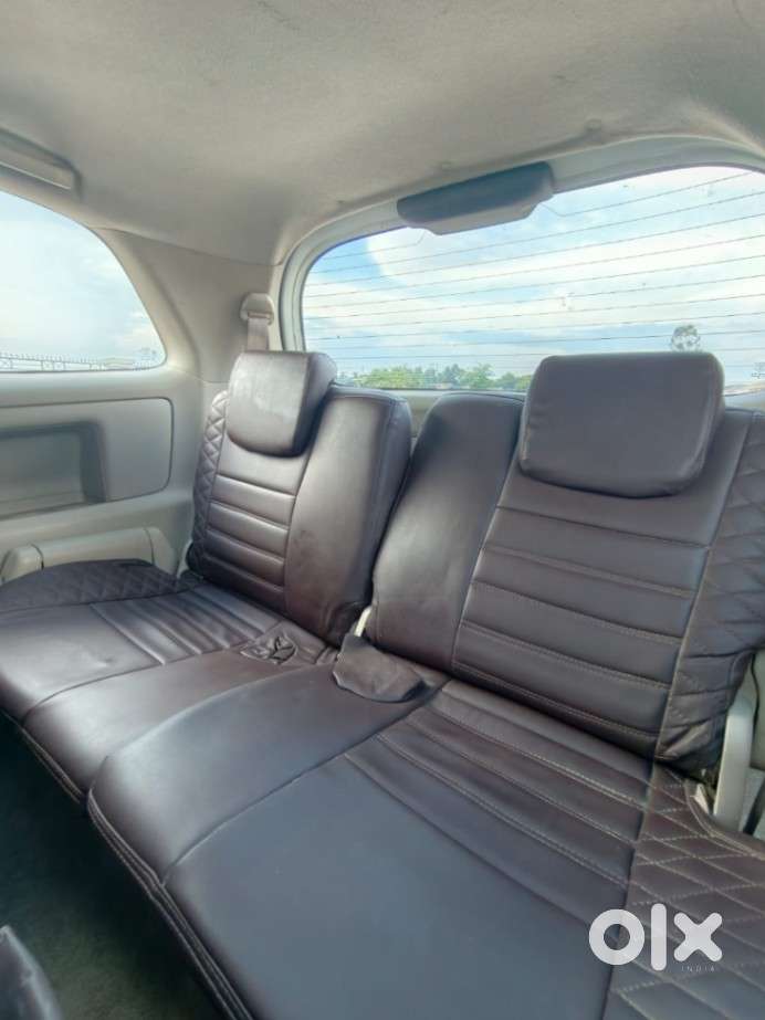 Toyota Innova 2.5 G (diesel) 8 Seater, 2012, Diesel