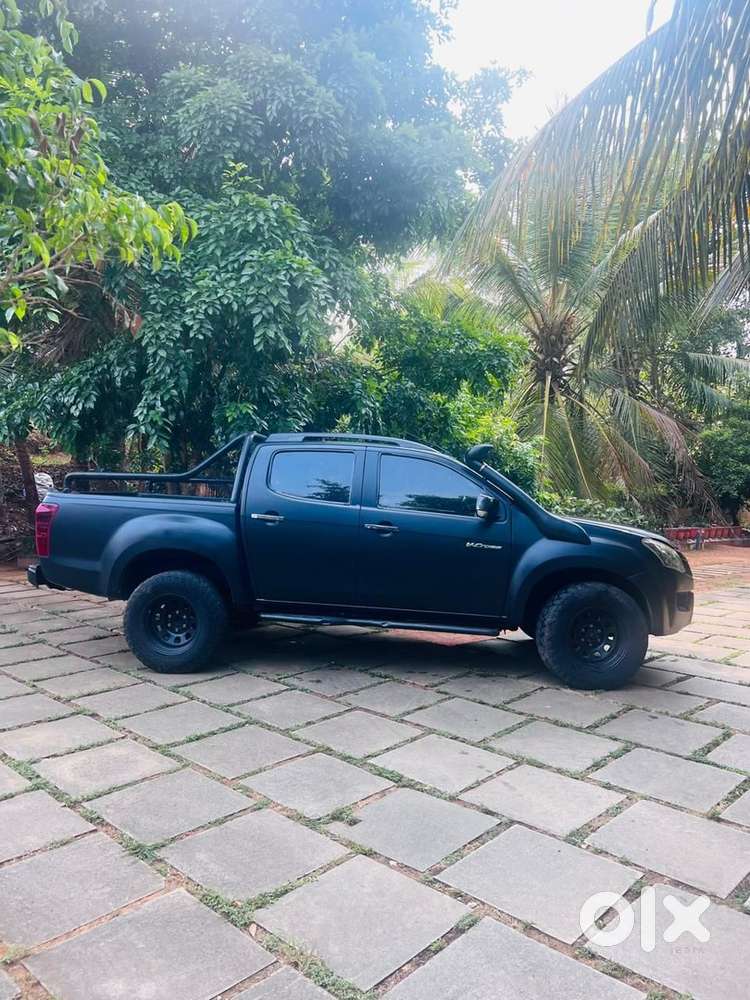 Isuzu V-cross 2016 Diesel Good Condition