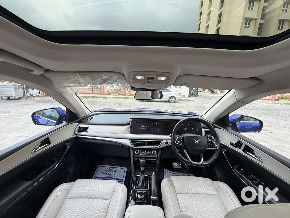 Mahindra Xuv700 2.0 Ax 7 Petrol At Luxury Pack Str, 2022, Petrol