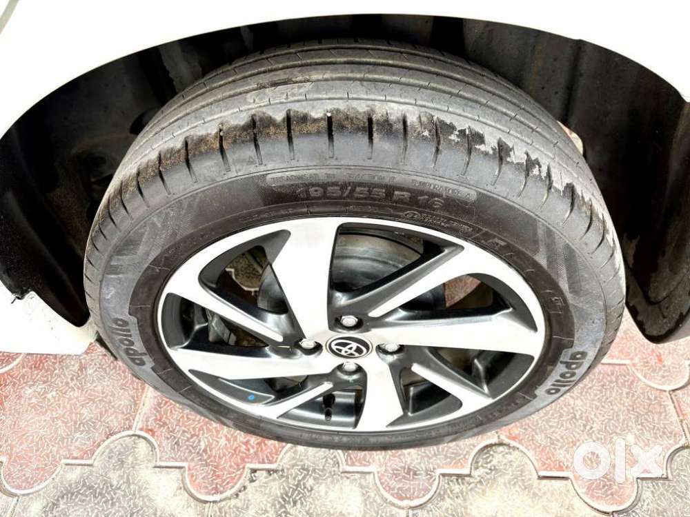 Toyota Glanza 1.2 V, 2024, Petrol