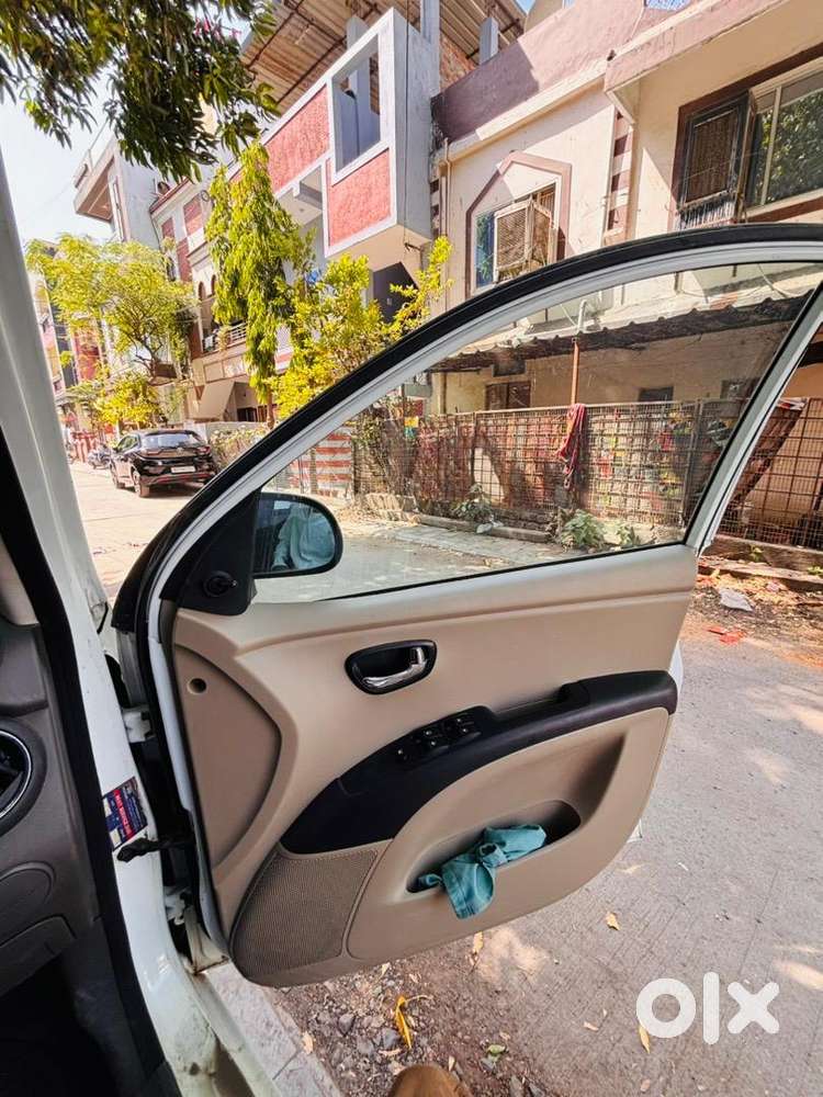 Hyundai I10 2012 Petrol 58400 Km Driven