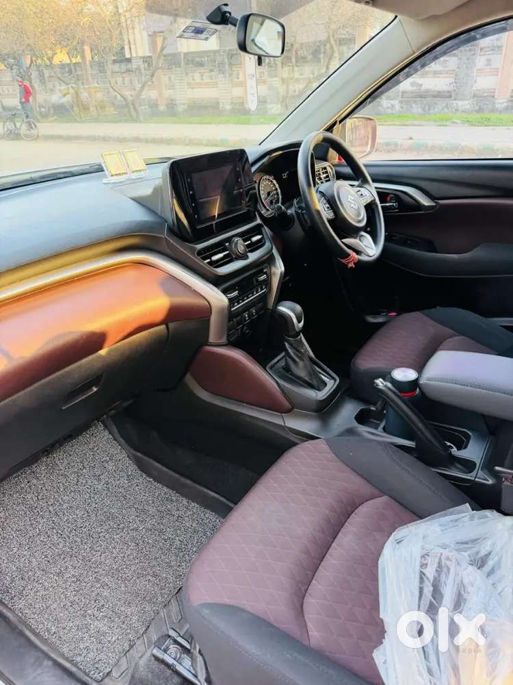 Grand Vitara Automatic With Alloys White Light Full Loading Car