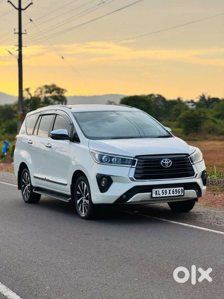 Toyota Innova Crysta 2.8z Automatic, 2021, Diesel