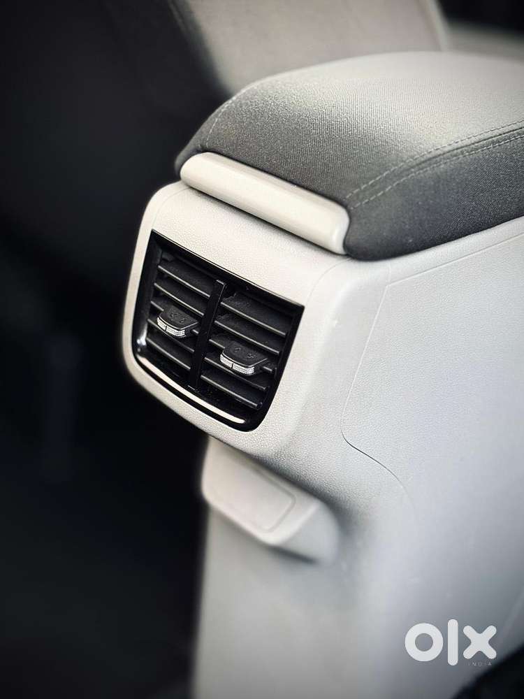 Skoda Kushaq 1.0 Tsi Ambition, 2022, Petrol