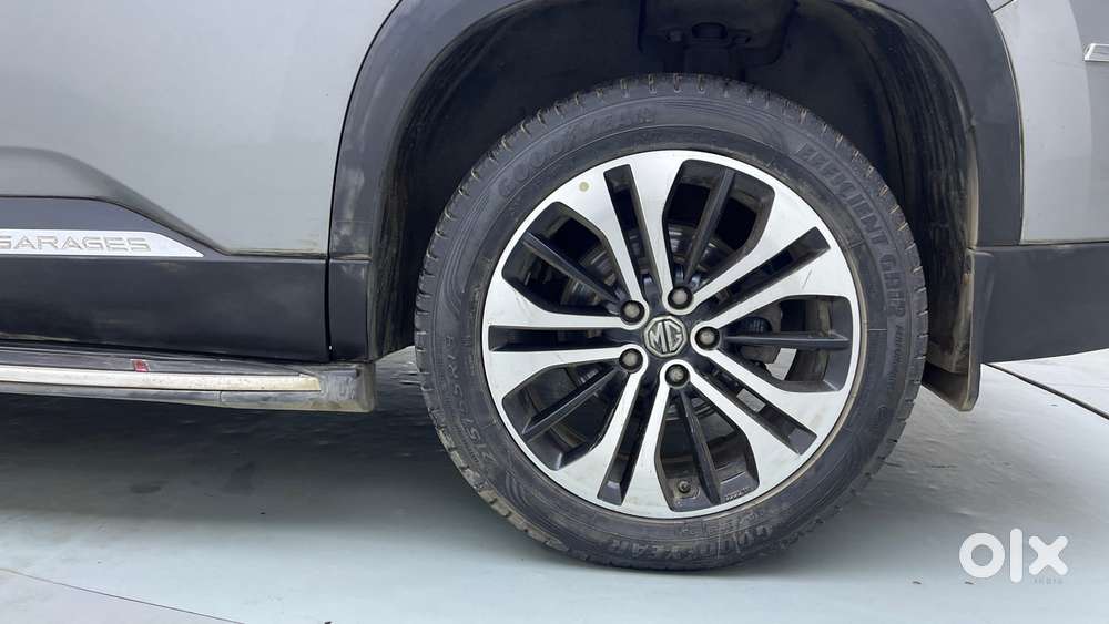 Mg Hector Plus 1.5 Hybrid Sharp Turbo 6 Str, 2022, Cng & Hybrids