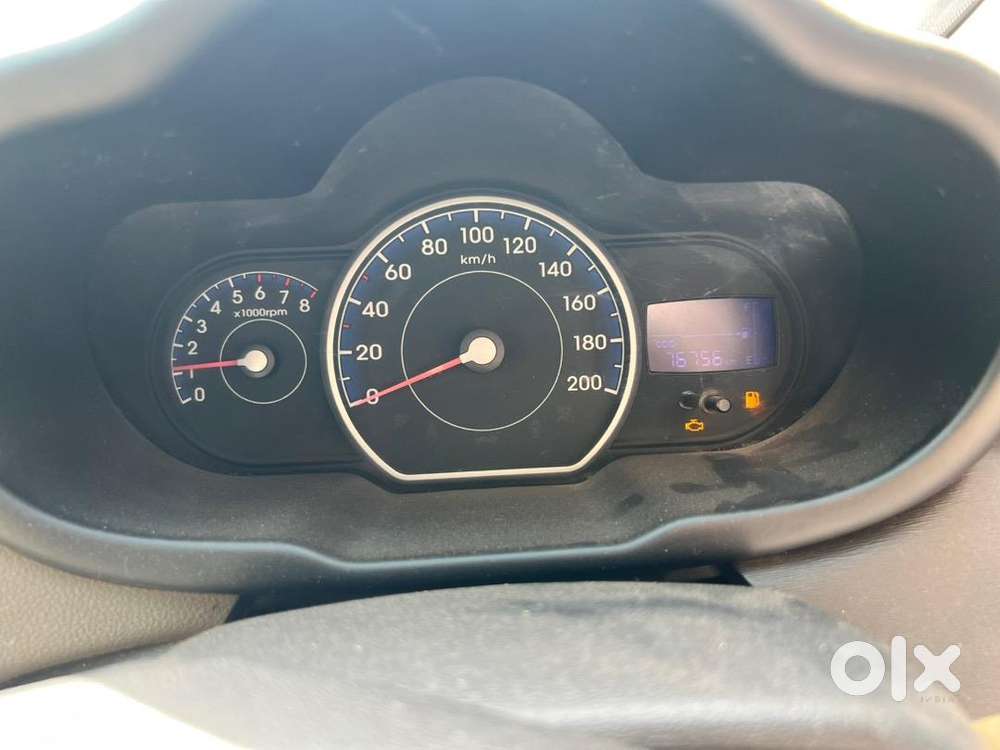 Hyundai I10 2011 Cng 76756 Km Driven