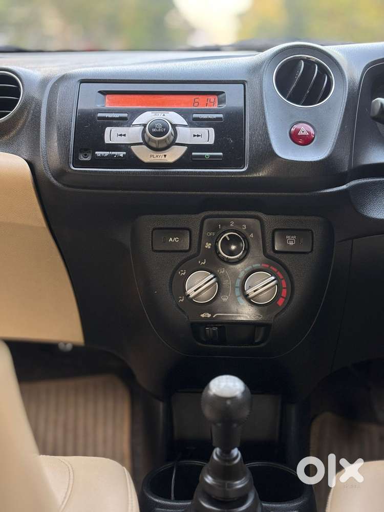 Honda Brio, 2015, Petrol