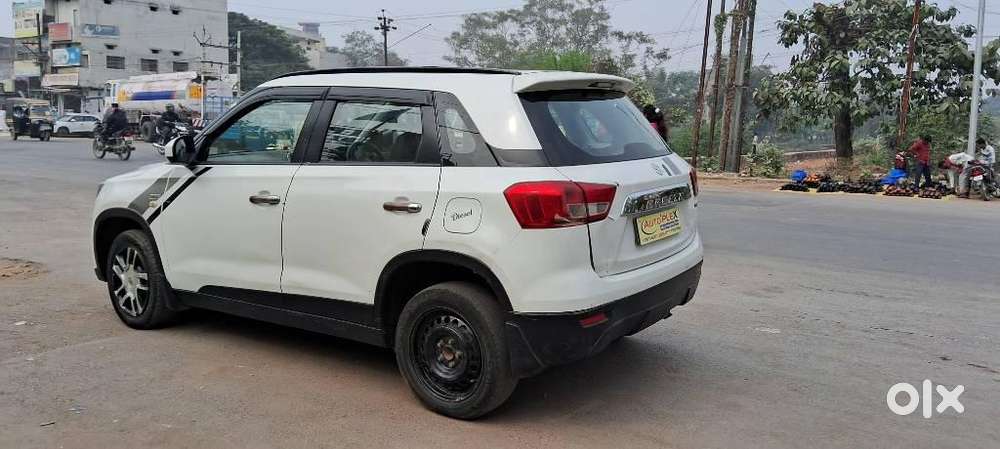 Maruti Suzuki Brezza 1.5 Vxi At Smart Hybrid, 2018, Diesel